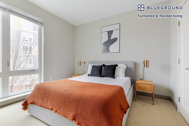 3688 Washington St unit FL3-ID1138, Boston, MA 02130 - photo 7