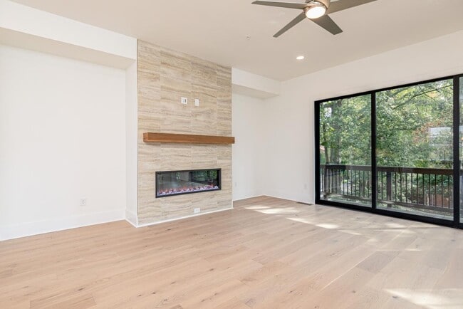 2184 Crestview Dr NE, Brookhaven, GA 30319 - photo 3