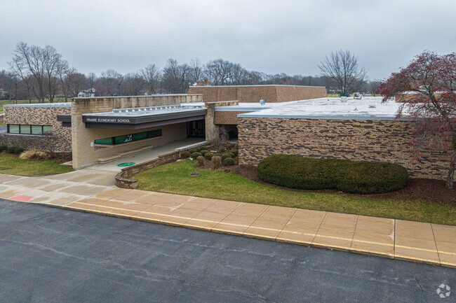 Prairie Elementary School has a student-teacher ratio of 14 to 1.