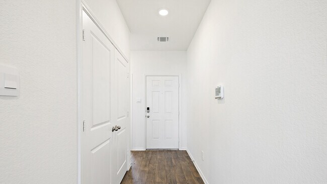 314 Arnold Loop unit 36199847, Uhland, TX 78640 - photo 4