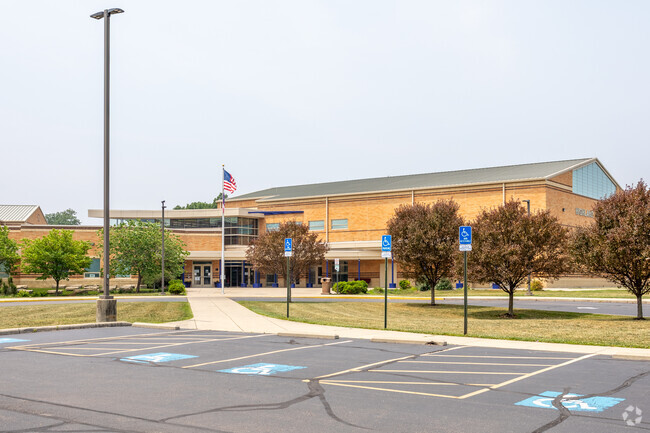 Highland Elementary School is a public school located in Hamilton.