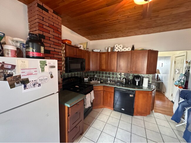 63 I St unit 3, Boston, MA 02127 - photo 4