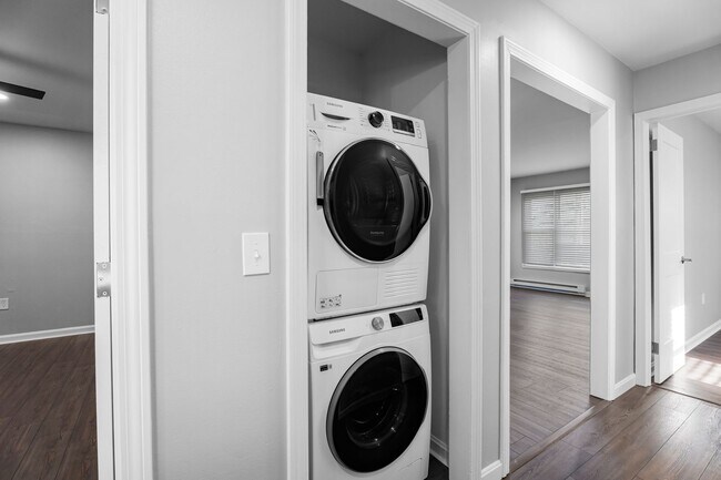 Camden Square, Groton, CT 06340 - photo 6