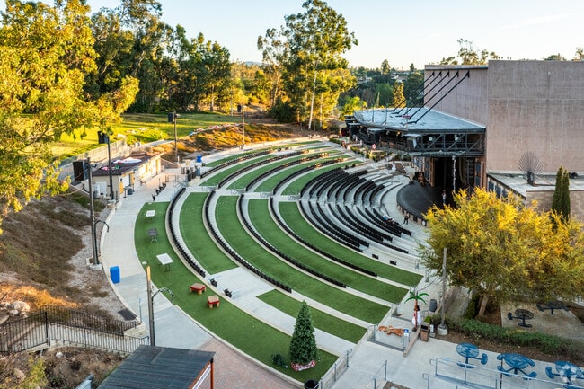 The Moonlight Amphitheater has locally hosted events and performances in Vista.