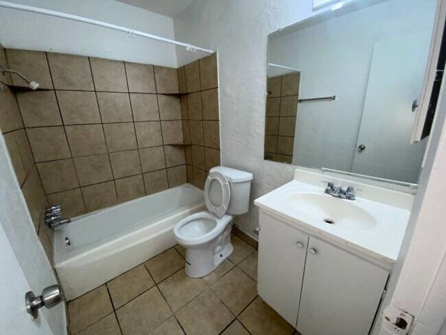 The Pines Apts, Oklahoma City, OK 73112 - photo 7