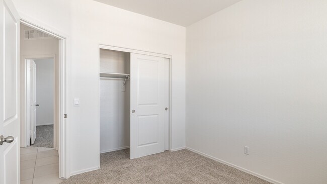 10514 W Spencer Run, Tolleson, AZ 85353 - photo 4