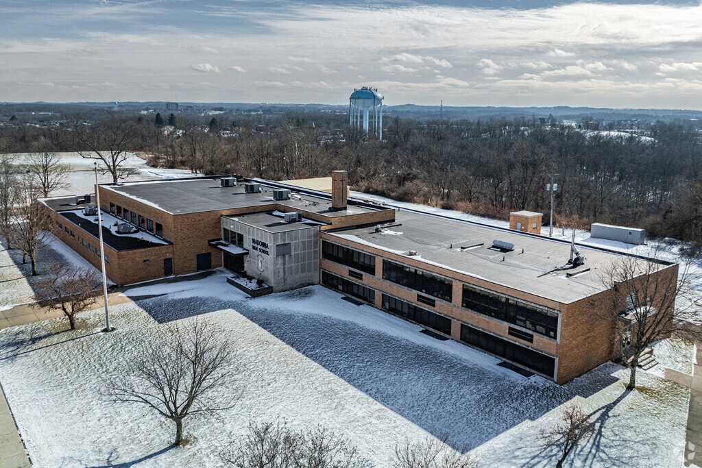 Weirton Madonna High School is an above average, private, Catholic school in Weirton, WV.