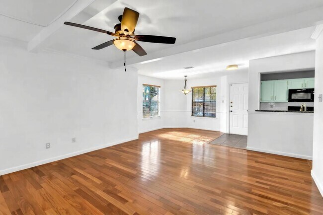 2913 Pearl St unit 102, Austin, TX 78705 - photo 7