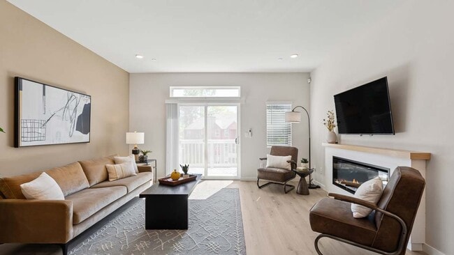 16111 36th Ave W unit B5, Lynnwood, WA 98087 - photo 3