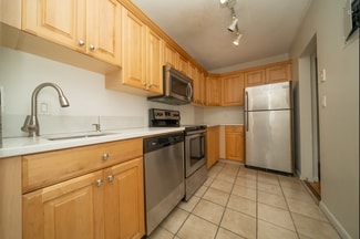 100 Marion St Unit 38, Brookline, MA 02446