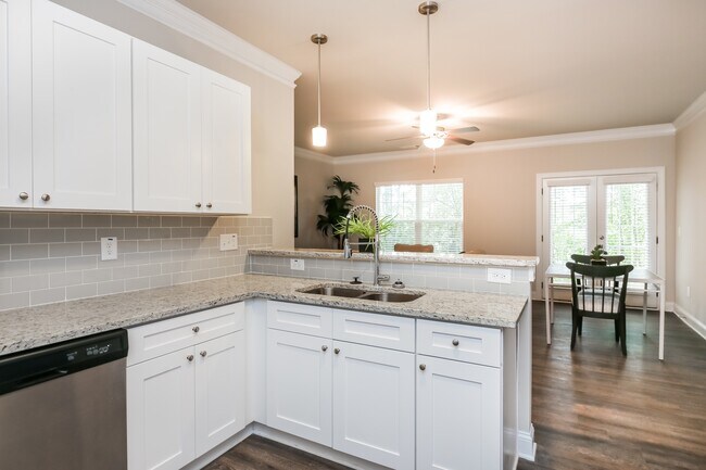 212 Riley Cir, Dawsonville, GA 30534 - photo 6