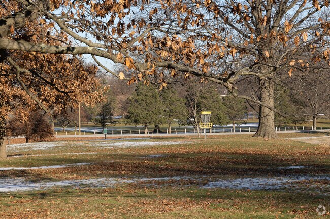 Enjoy some afternoon fun on the disc golf course at Shoaff Park in fort Wayne.