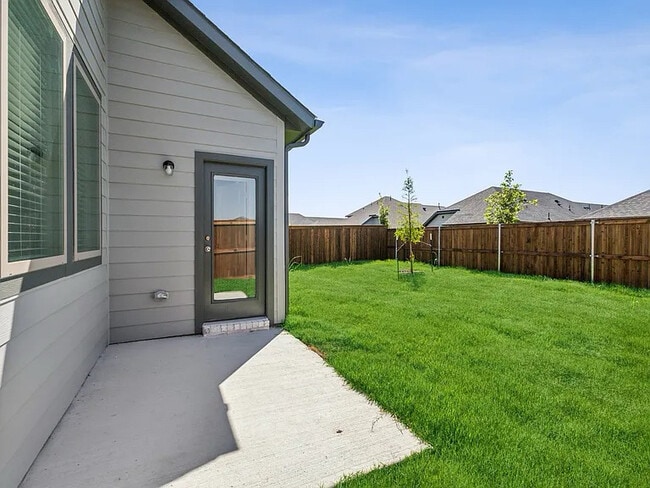 1009 Knox River Dr, McKinney, TX 75071 - photo 2