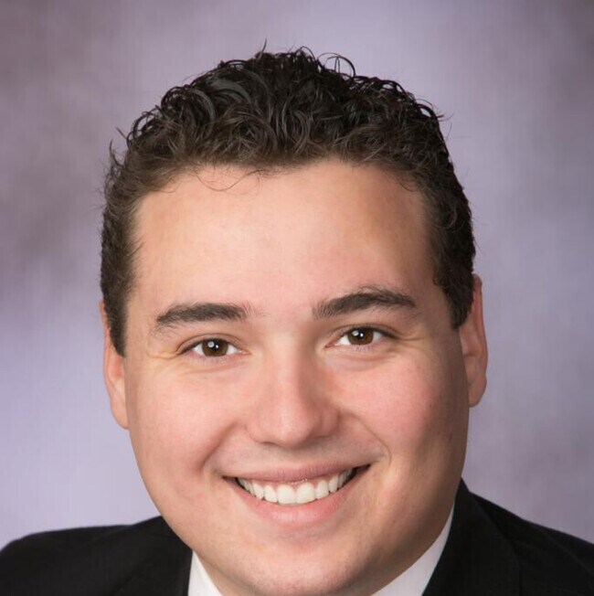 Elliot Stone