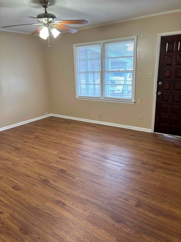 1022 Donald St, Waco, TX 76705 - photo 2