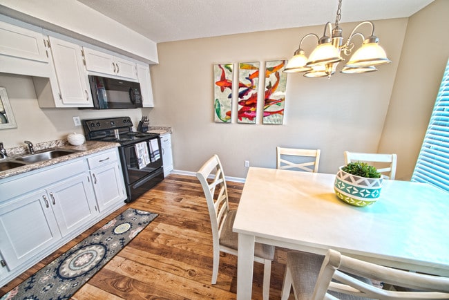 Winchester Commons, Huntsville, AL 35811 - photo 3