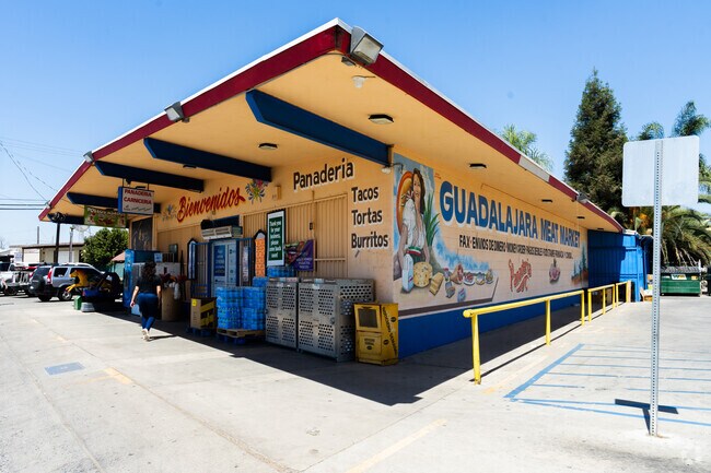 Guadalajara Meat Market is available in Strathmore for a wide variety of groceries and fresh produce.