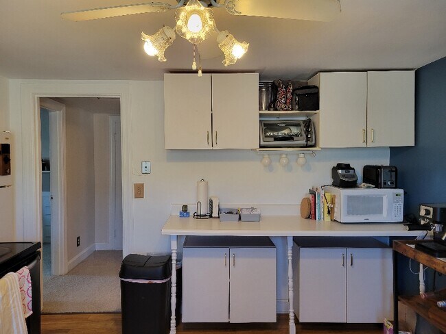 103 Fiat Ave unit 2nd floor, Cranston, RI 02910 - photo 6