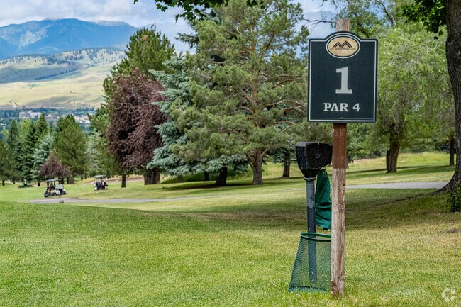 Twilight transforms The Highlands Golf Club into a tranquil retreat for evening rounds.