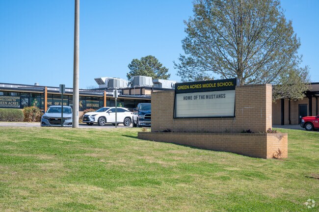 Green Acres Middle School 340 students attending.