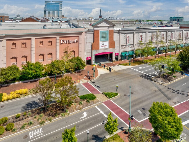 Downtown Norfolk is a popular destination for Titustown residents for shopping and dining.