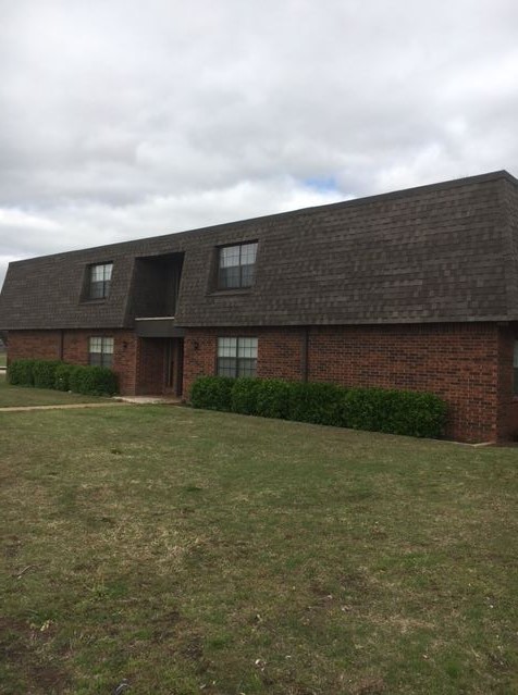 4101 S La Mesa Dr, Enid, OK 73703