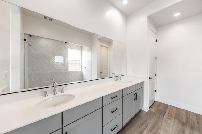 3114 Thrasher St, Sparks, NV 89441 - photo 2