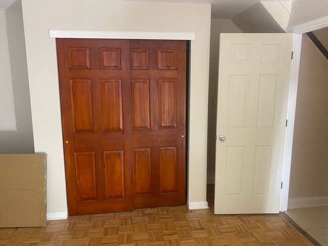 113 S 2nd St unit 113 First Fl, New Hyde Park, NY 11040 - photo 5