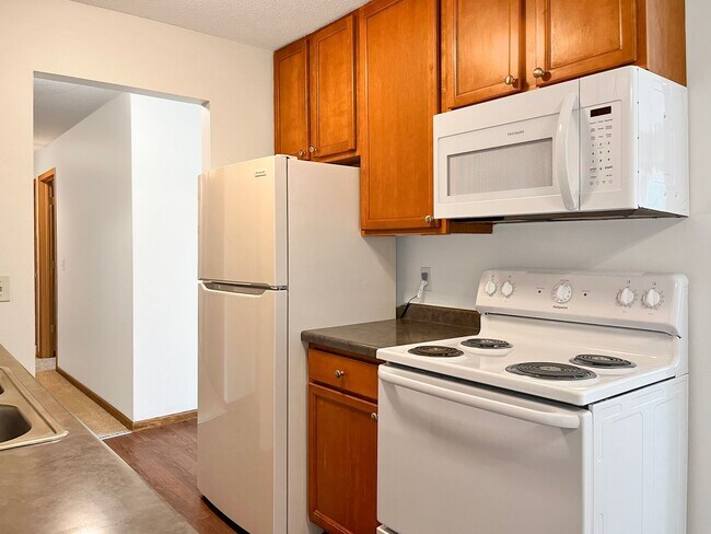 View Pointe Apartments, Eagan, MN 55122 - photo 4