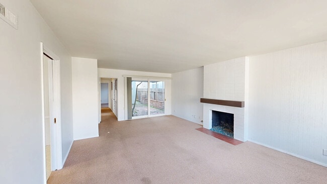 212 Opal Ave, Newport Beach, CA 92662 - photo 3