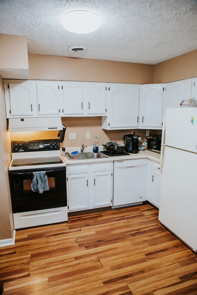 620 Junction St, Morgantown, WV 26505 - photo 2