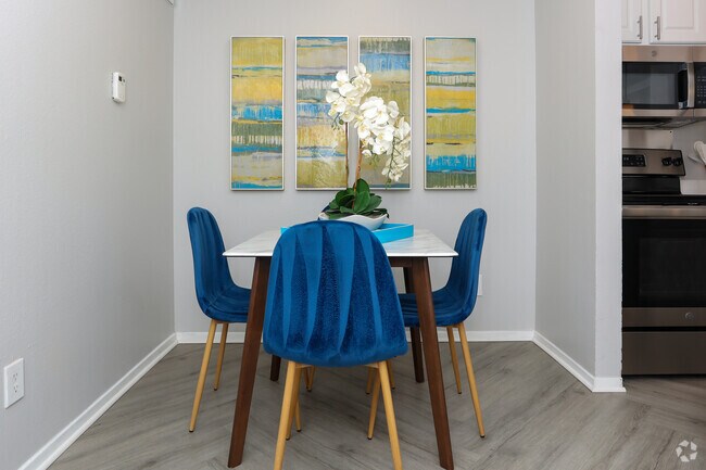 Savannah at North Dallas (Toscana), Dallas, TX 75287 - photo 5