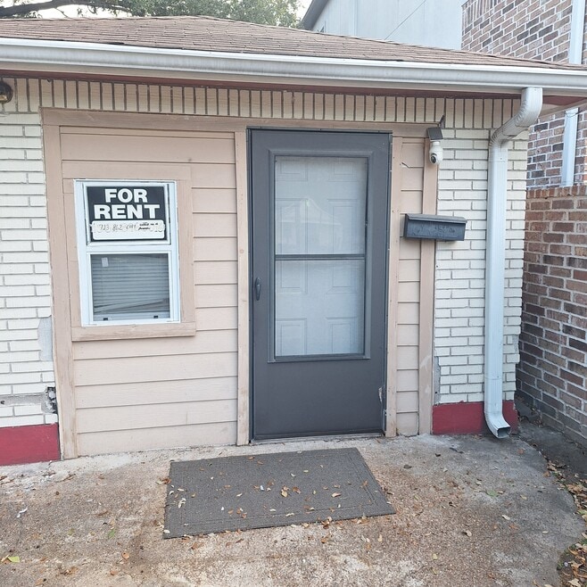 1200 E 26th St unit Garage Apartment, Houston, TX 77009 - photo 1