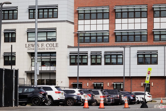 Lewis F Cole Middle School in Fort Lee NJ has 1,223 students in grades 5-8.