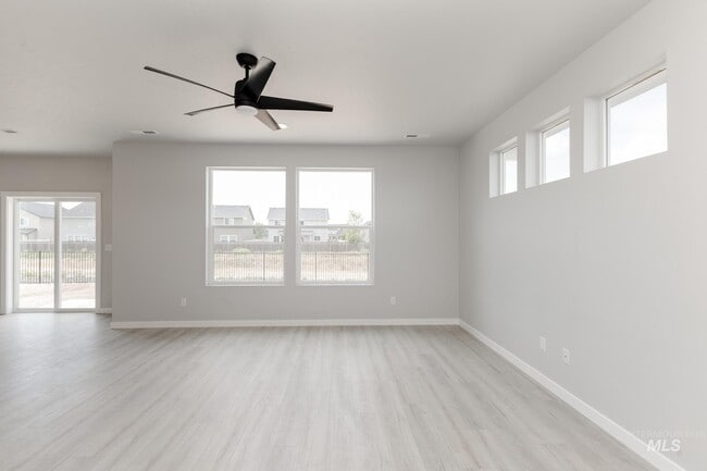 216 Moose St, Horseshoe Bend, ID 83629 - photo 6