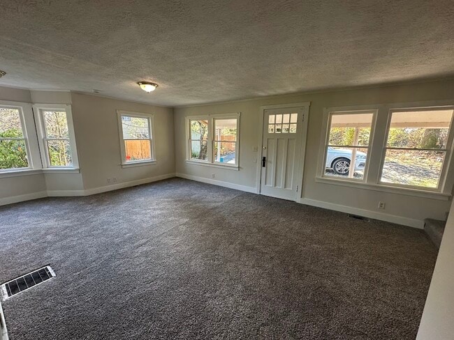 11625 NW Thompson Rd, Portland, OR 97229 - photo 5