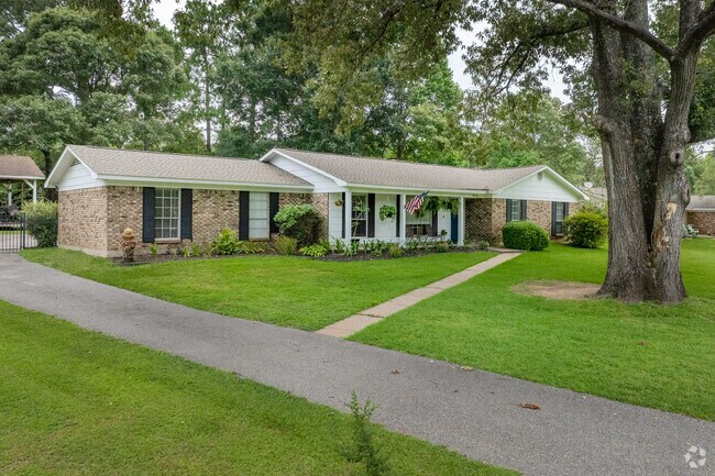 Ranch homes with additions are common in some of the older Scenic Hills neighborhoods.