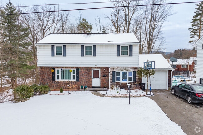 Split-level homes are very common in the more rural areas of Endwell.