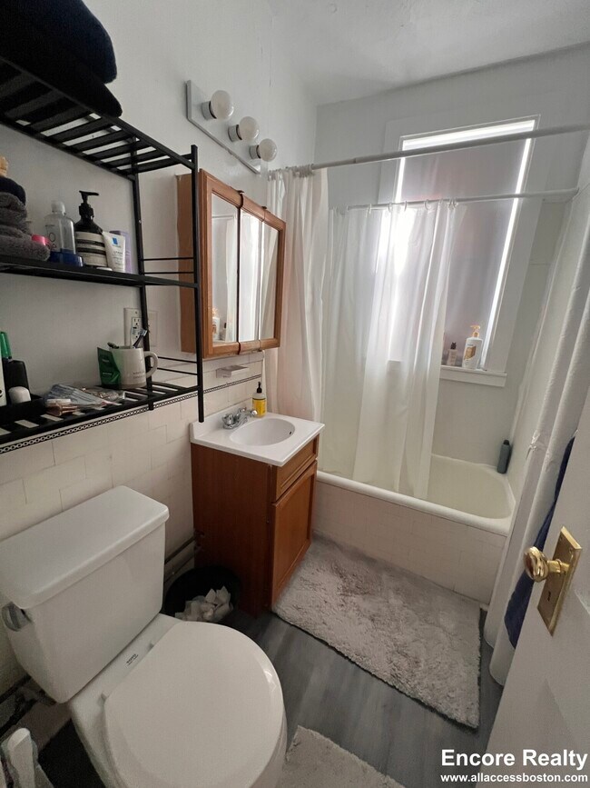 1642 Commonwealth Ave unit 4, Boston, MA 02135 - photo 6