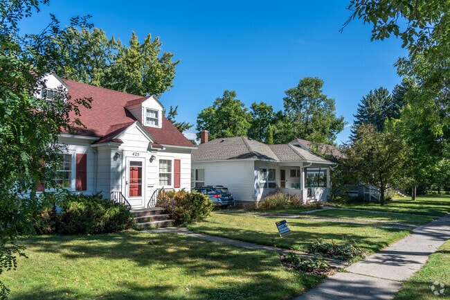 You can find streets in the University neighborhood with smaller cottage or ranch-style homes.