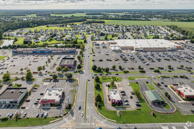 There is ample shopping conveniently located off the highway in Riverview.