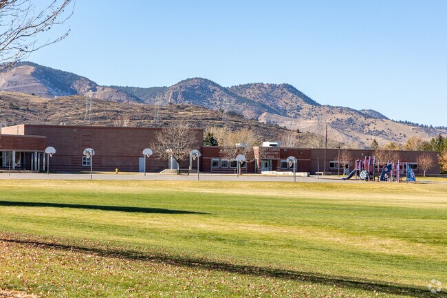 Mount Carbon Elementary School in Littleton has achieved a score of B+ on Niche.com.