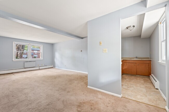 78 Orchard St unit 68, East Hartford, CT 06108 - photo 7