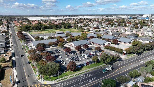 Sinclear Elementary School serves students in the Ceres community.