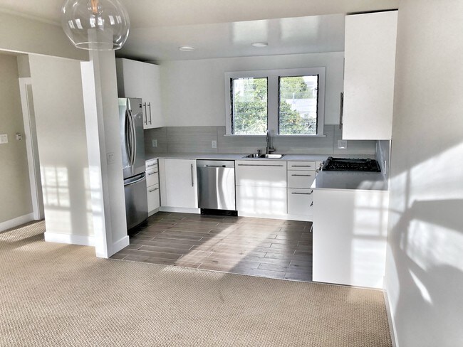 942 20th St unit Upper, Santa Monica, CA 90403 - photo 4