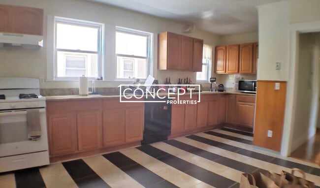 785 Washington St unit 1B, Boston, MA 02135 - photo 4