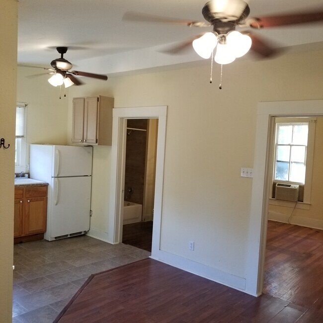 Living/Kitchen