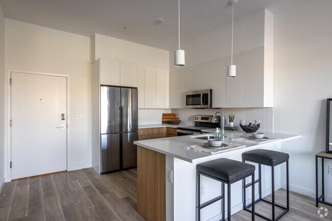 1BR, 1BA - 661-668SF