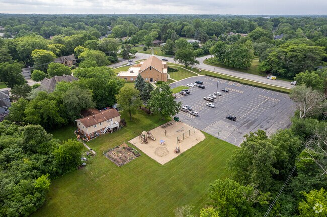 Overview of the Downers Grove Adventist School campus and facilities.