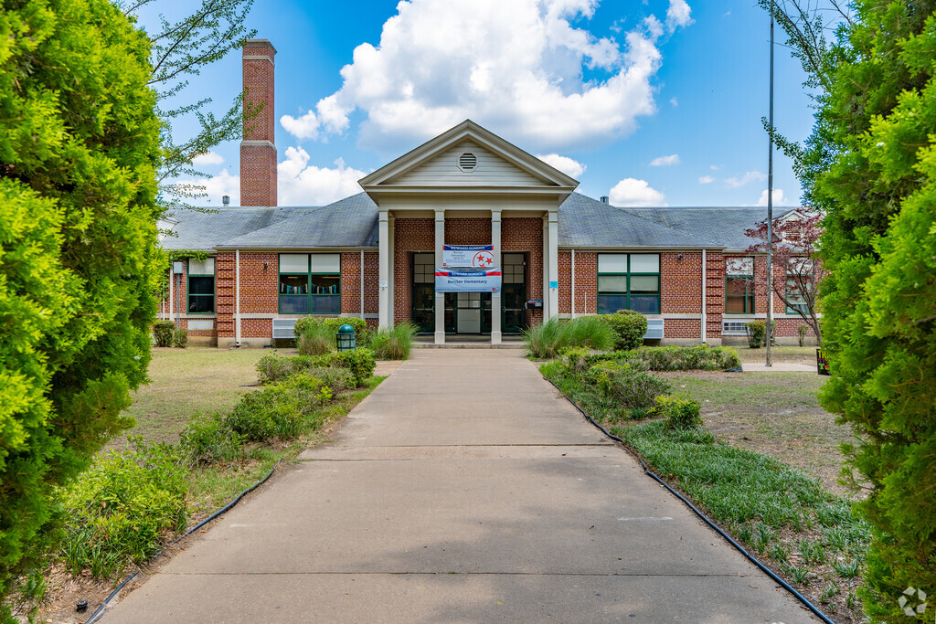 Berclair Elementary School is a public elementary school in Berclair.